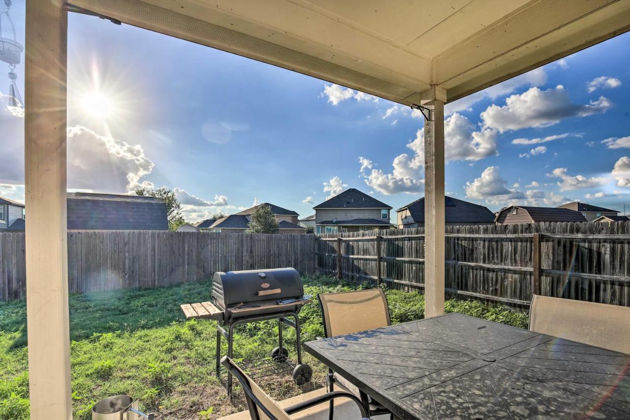 San Antonio Home With Yard About 8 Mi To Lackland! Kültér fotó